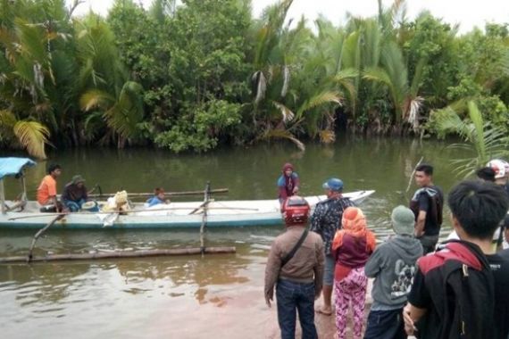 Tragis, Di Depan Istri, Harjo Diterkam Buaya, Ditarik ke Dalam Air, Hilang - JPNN.COM