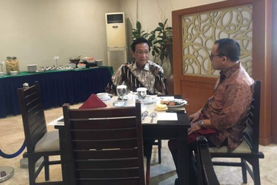 Sri Sultan Undang Azwar Anas Berbagi Pengalaman di Yogyakarta - JPNN.COM