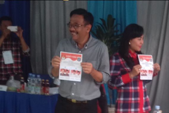 Usai Nyoblos, Djarot Boyong Anak Istri Makan di Restoran - JPNN.COM