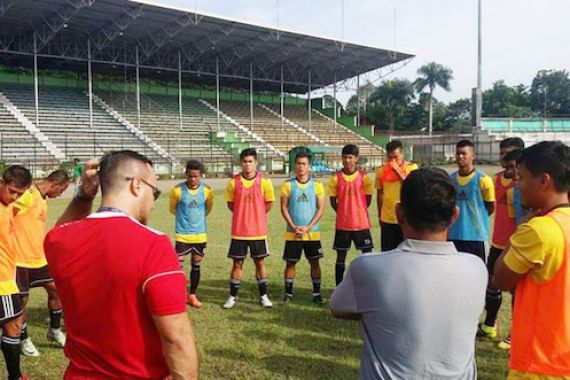 757 Kepri Jaya FC Datangkan Striker Persipura Jayapura - JPNN.COM