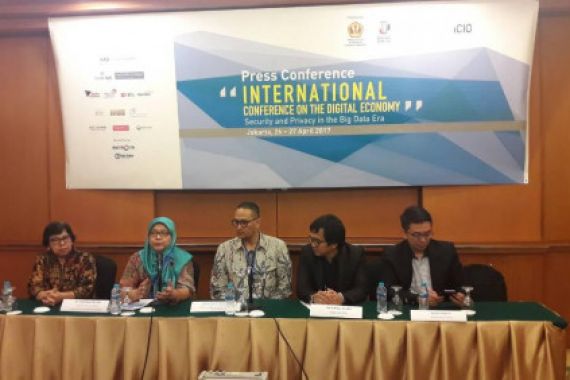Keamanan dan Perlindungan Data Privasi Mendorong Ekonomi Digital di Indonesia - JPNN.COM