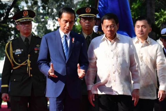 Presiden Duterte Merasa Terhormat Menjamu Jokowi - JPNN.COM