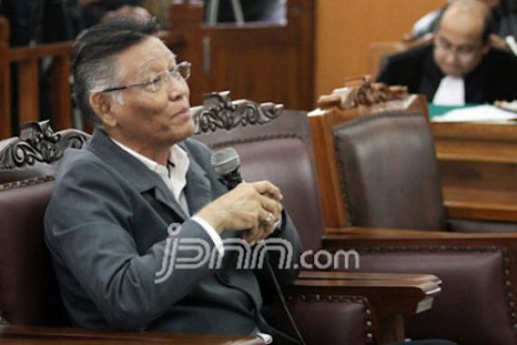 Kuat Ma’ruf Lapor KY, Prof Romli: Hakim Seharusnya Sopan - JPNN.COM