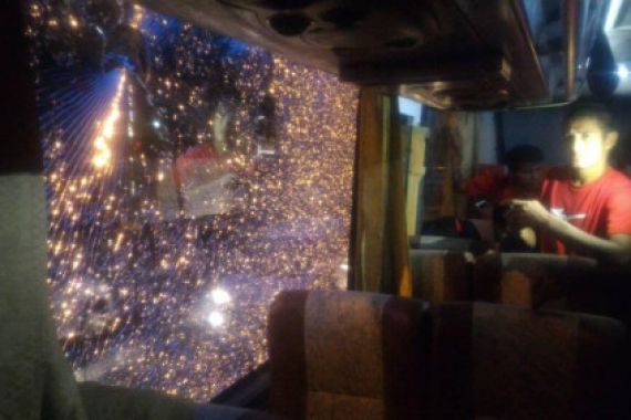 Komdis Panggil Pihak Terkait Kasus Pelemparan Bus Semen Padang - JPNN.COM
