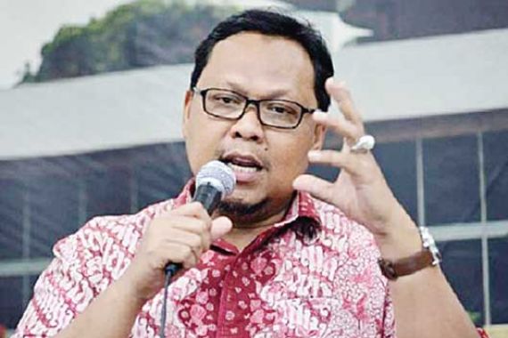 Tentang Penertiban Ormas, Lukman Puji Pak Harto Dibanding Jokowi - JPNN.COM