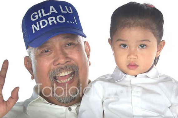 Panggilan Sayang Cucu Kepada Indro Warkop - JPNN.COM