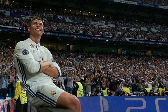 Ronaldo: Berikan Tepuk Tangan, Jangan Siulan - JPNN.COM