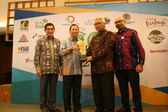 Dinilai Peduli Lingkungan dan Hutan, APP Raih Penghargaan IGA 2017 - JPNN.COM