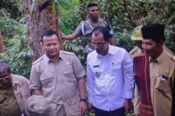 Komisi IV Tinjau Hutan Adat di Pandumaan-Sapituhuta, Sumut - JPNN.COM