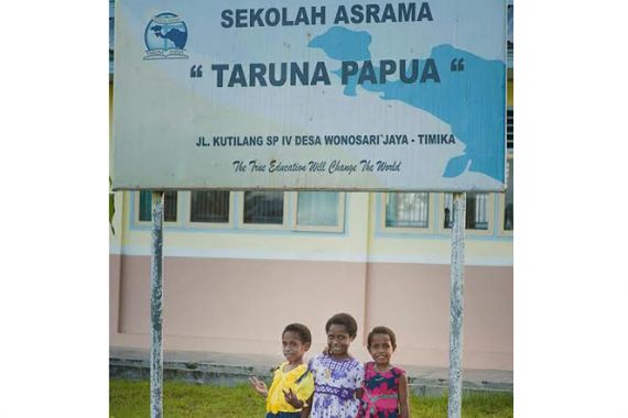 Lewat Sekolah Asrama, Mutu Pendidikan Anak-anak Papua Makin Baik - JPNN.COM