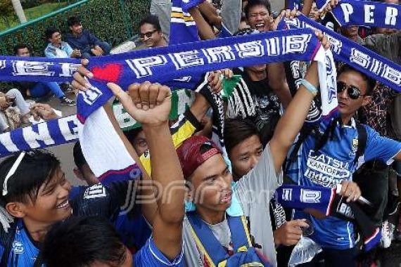 Kick Off Persija vs Persib Bergeser, Bobotoh Dilarang Datang - JPNN.COM