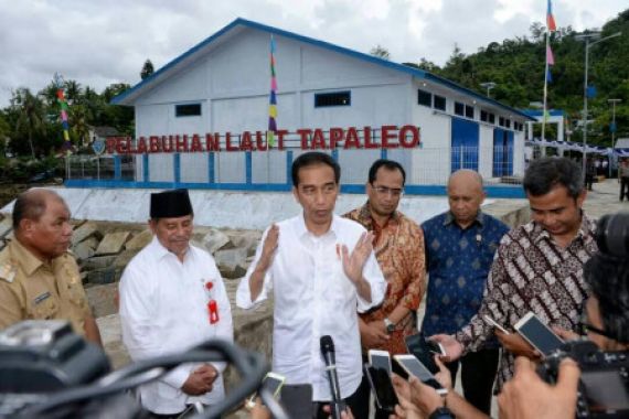 3 Pelabuhan di Malut Diresmikan, Pak Jokowi Minta Frekuensi Kapal Ditambah - JPNN.COM