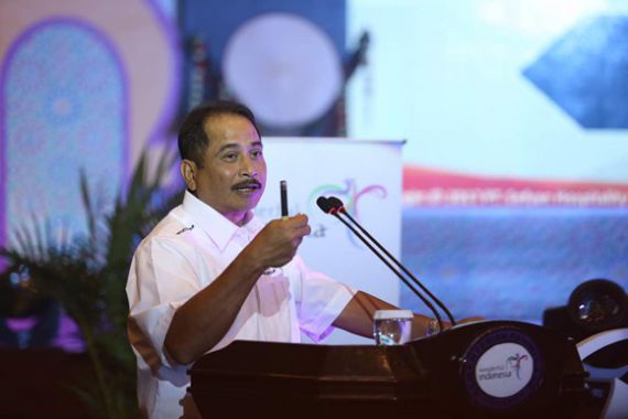 Menpar Arief Yahya Langsung Mengacungkan Dua Jempol - JPNN.COM