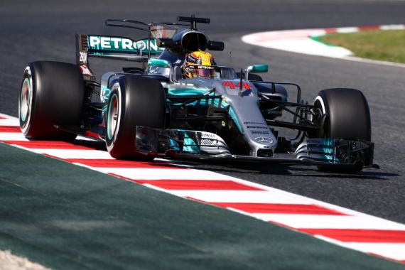 Mercedes Kuasai Dua Latihan Bebas GP Spanyol - JPNN.COM