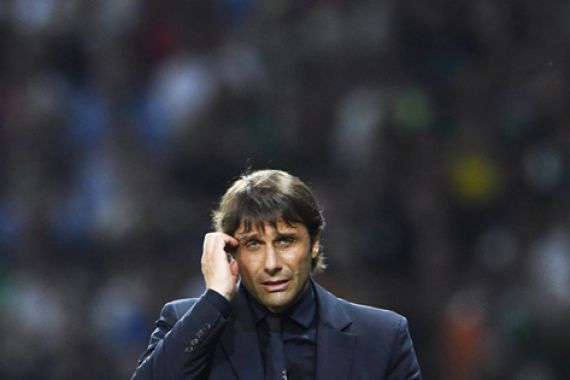 Heboh..Antonio Conte Diculik saat Konferensi Pers - JPNN.COM