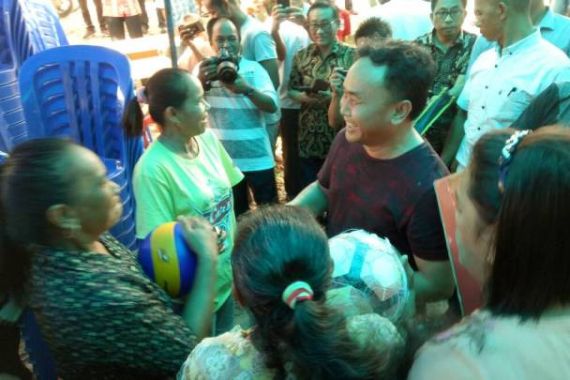 Masih Banyak Penduduk Miskin, Gubernur Prihatin - JPNN.COM