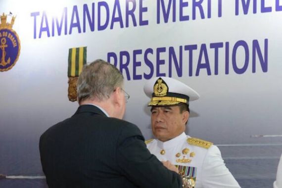 KSAL Terima Medali Kehormatan dari Pemerintah Brazil - JPNN.COM