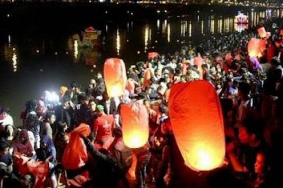 Pesona 4.700 Lampion akan Hiasi Festival Banjir Kanal Barat Malam Ini - JPNN.COM