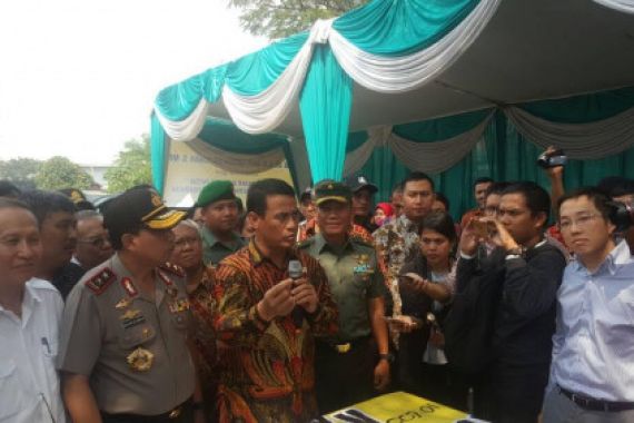 Mentan Gelar Operasi Pasar Bawang Putih di Surabaya, Hasilnya? - JPNN.COM