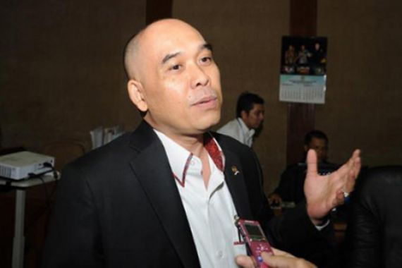 Potong Gaji PNS untuk Zakat, Upaya Tutup Defisit Anggaran? - JPNN.COM