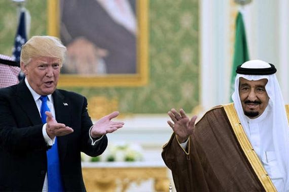 Warga Saudi Bunuh 4 Orang di Markas AL Amerika, Raja Salman Bilang Begini - JPNN.COM