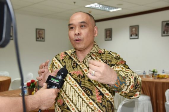 Gaduh Cawapres, Anak Buah Prabowo Ini Tetap Kritik Jokowi - JPNN.COM