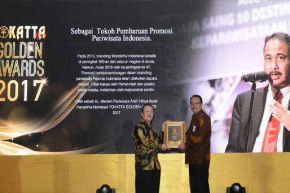 Dua Award Diborong Menpar Arief Yahya dalam Semalam - JPNN.COM