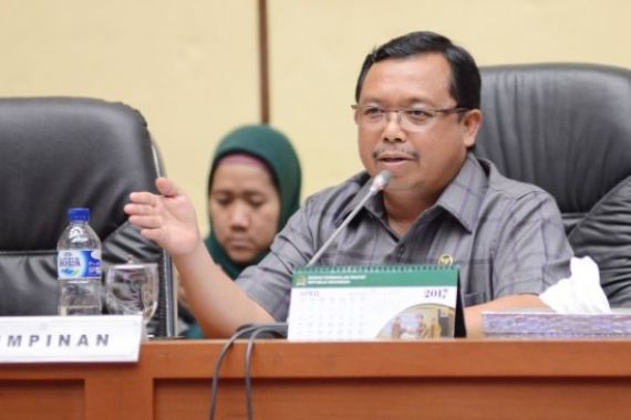 Komisi VI DPR RI Dukung Langkah Erick Thohir Hadirkan 10.000 Pertashop di Indonesia - JPNN.COM