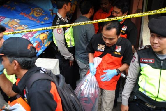 Kesaksian Tetangga tentang Sosok INS, Pelaku Bom Kampung Melayu - JPNN.COM