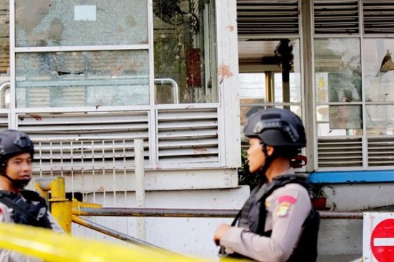 Halte Transjakarta Kampung Melayu Belum Bisa Beroperasi - JPNN.COM