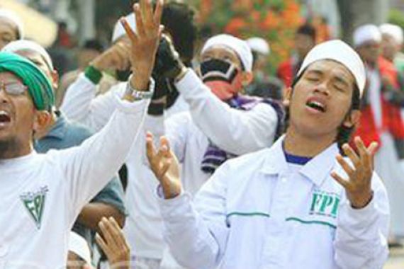 Habib Rizieq Tersangka, FPI Sebut Polisi Memaksakan Kehendak - JPNN.COM