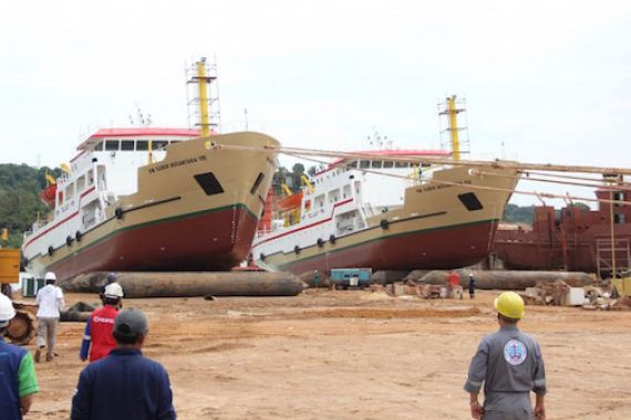 Proyek Tol Laut Jokowi, 2 Kapal Diluncurkan, 2018 Beroperasi - JPNN.COM