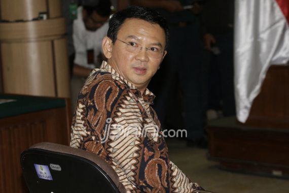 Tok Tok Tok, Hakim Kabulkan Gugatan Ahok Ceraikan Vero - JPNN.COM