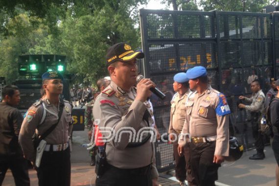 Pelaku Perusakan Pospol di Monas Barat Diduga Didalangi 2 Oknum TNI - JPNN.COM