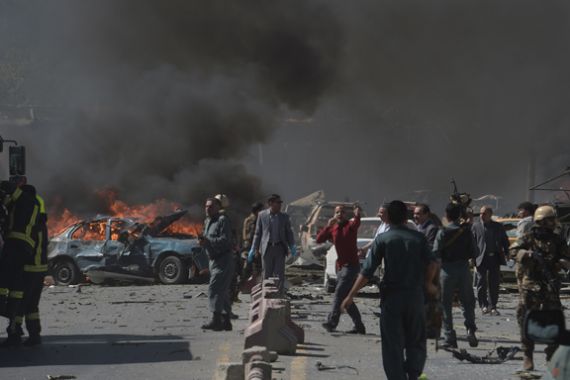 Bom Kabul: 80 Orang Tewas, 350 Terluka, 50 Kendaraan Hancur, 5 Kedubes Panik - JPNN.COM