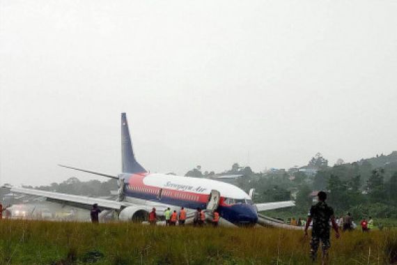 KNKT Selidiki Penyebab Sriwijaya Air Tergelincir di Manokwari - JPNN.COM