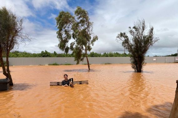 Curah Hujan Tinggi di Australia Barat Sebabkan Banjir, tetapi Petani Pisang Malah Bersyukur - JPNN.COM