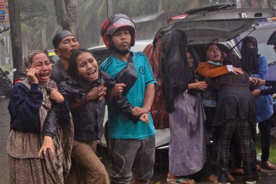 Indonesia Alami 185 Bencana di Awal 2021, Pertanda Alam Sudah Rusak - JPNN.COM