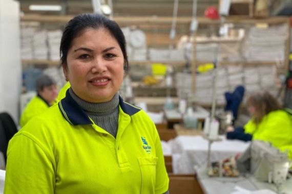 Kisah Migran di Australia Bergelar S2 yang Kerja di Tempat Cuci Baju - JPNN.COM