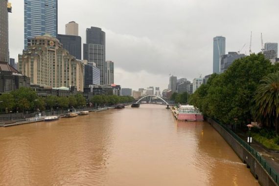Melbourne Diguyur Hujan Berwarna Cokelat, Fenomena Apa Ini? - JPNN.COM