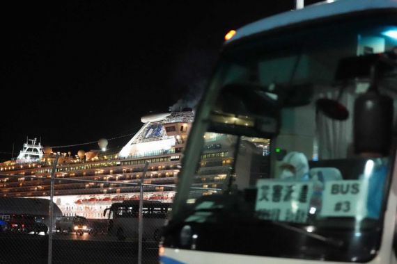 WNI Kru Kapal Pesiar Diamond Princess Kecewa Jika Evakuasi Lewat Jalur Laut - JPNN.COM