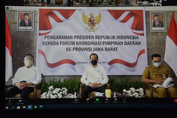 Presiden Jokowi Apresiasi Capaian Vaksinasi Pemkab Sumedang yang Terbaik se-Jabar - JPNN.COM