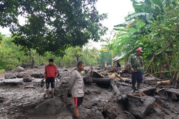 2 Warga Ngada Meninggal Akibat Banjir Bandang, 1 Orang Hilang - JPNN.COM