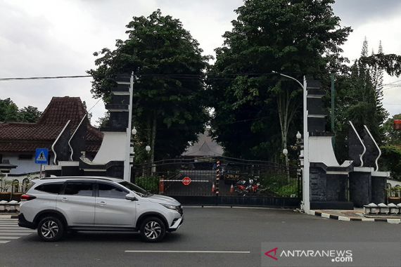 Bupati Banjarnegara Ditahan KPK, Wabup Sampaikan Pesan Ganjar untuk ASN - JPNN.COM