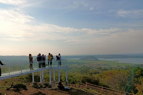 Jalan-Jalan ke Bukit Cinta, Dahulu Tempat Prajurit Nongkrong - JPNN.COM