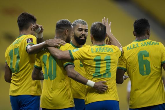 Klasemen Kualifikasi Piala Dunia Zona Conmebol: Brasil Memimpin, Chile Kian Terbenam - JPNN.COM