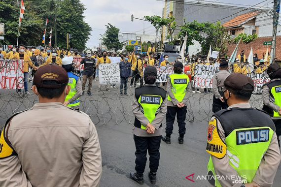 Pengukuhan Jaksa Agung sebagai Profesor Dijaga Aparat Keamanan - JPNN.COM