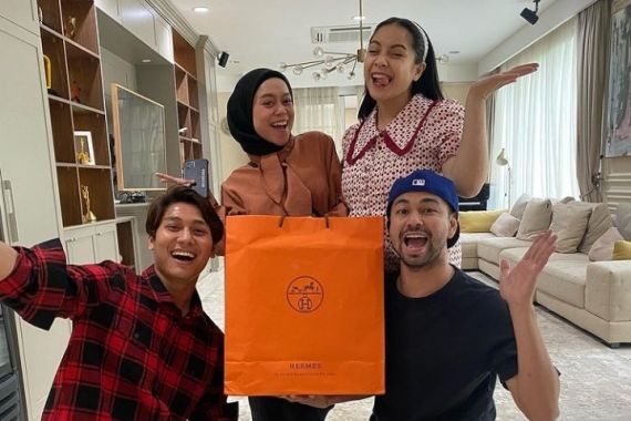 Rizky Billar Dilaporkan oleh Lesti Kejora Gegara KDRT, Begini Komentar Raffi Ahmad - JPNN.COM