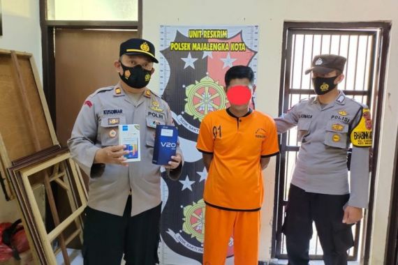 Pria Ini Memanjat Pagar Rumah Dinas Sekda Majalengka, Pulang Membawa Barang Berharga - JPNN.COM