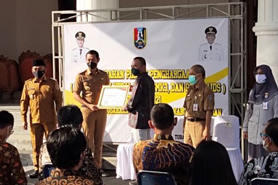 PHE TEJ Raih Penghargaan dari Gubernur Jawa Timur - JPNN.COM